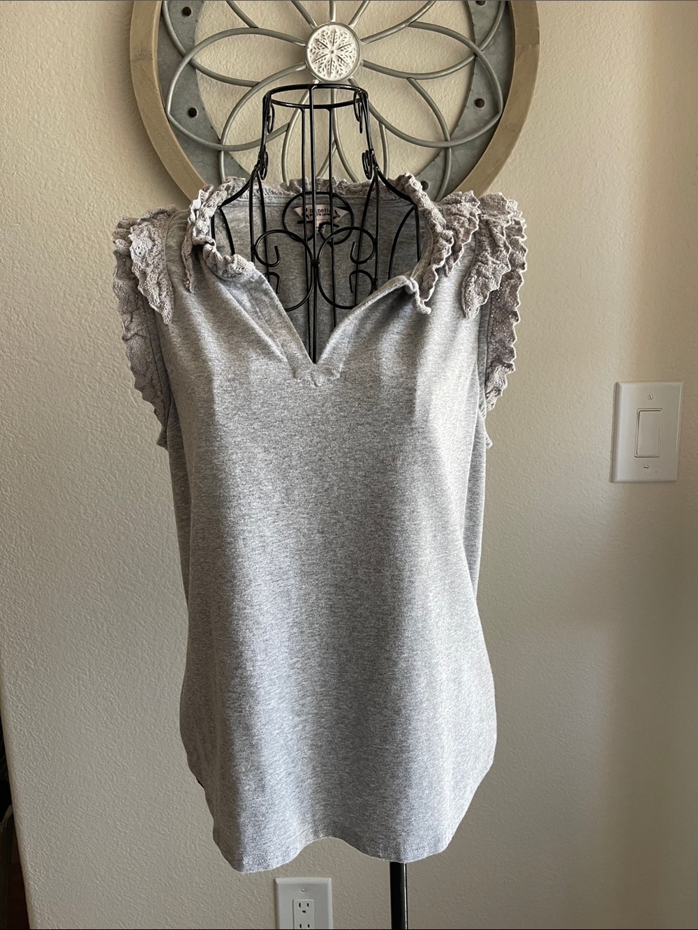 Nanette Lepore Light Gray Lace-Trim Sleeveless Top